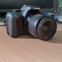 Canon 550D With 18-55Mm