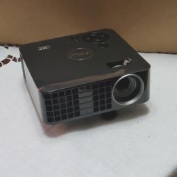 Dell M115HD Projector