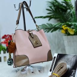 Pochi Nzuri za Kike (Women Handbags)