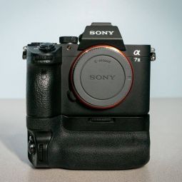 4K camera Sony A7 III Body and Battery Grip