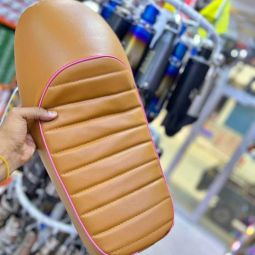 Seats za pikipiki