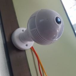 Bulb cctv camera