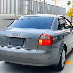 Audi A4 inauzwa 