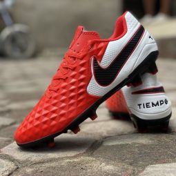 Tiempo Viatu vya Mpira (Football Shoes)