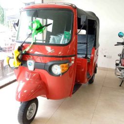 Piaggio Ape City 200 (Bajaji)